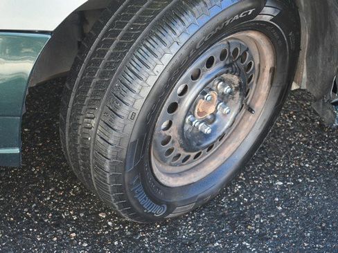 Used 2002 Pontiac Grand Am SE image 11