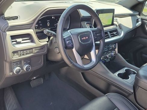 Certified 2023 GMC Yukon SLT w/ SLT Luxury Package AWD/4WD image 21
