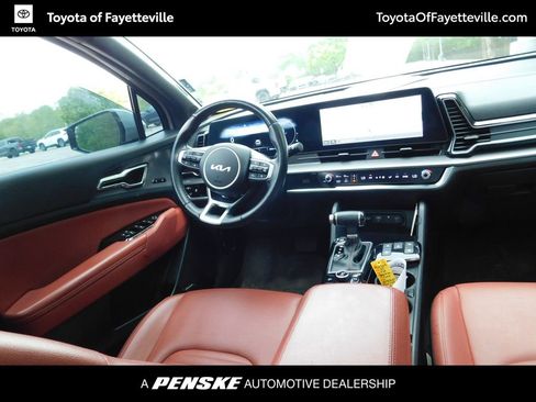 Used 2023 Kia Sportage SX image 7