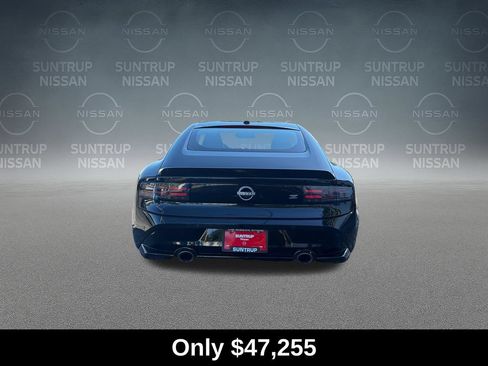 Used 2025 Nissan Z Performance w/ Floor Mat Package RWD image 4