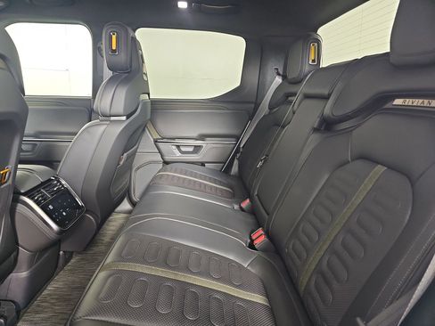 Used 2025 Rivian R1T Adventure image 21