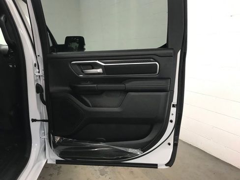 New 2026 RAM 1500 4x4 Crew Cab image 35