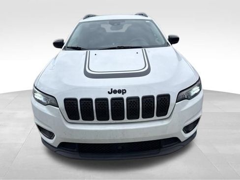 Used 2022 Jeep Cherokee Latitude w/ Trailer Tow Group AWD/4WD image 2