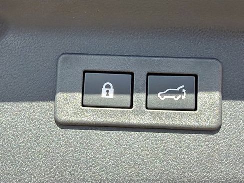 Used 2026 Subaru Forester Premium image 13