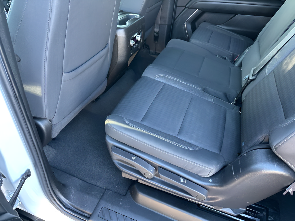 Used 2023 GMC Yukon XL SLE w/ Gmc Pro Safety Plus Package RWD image 35