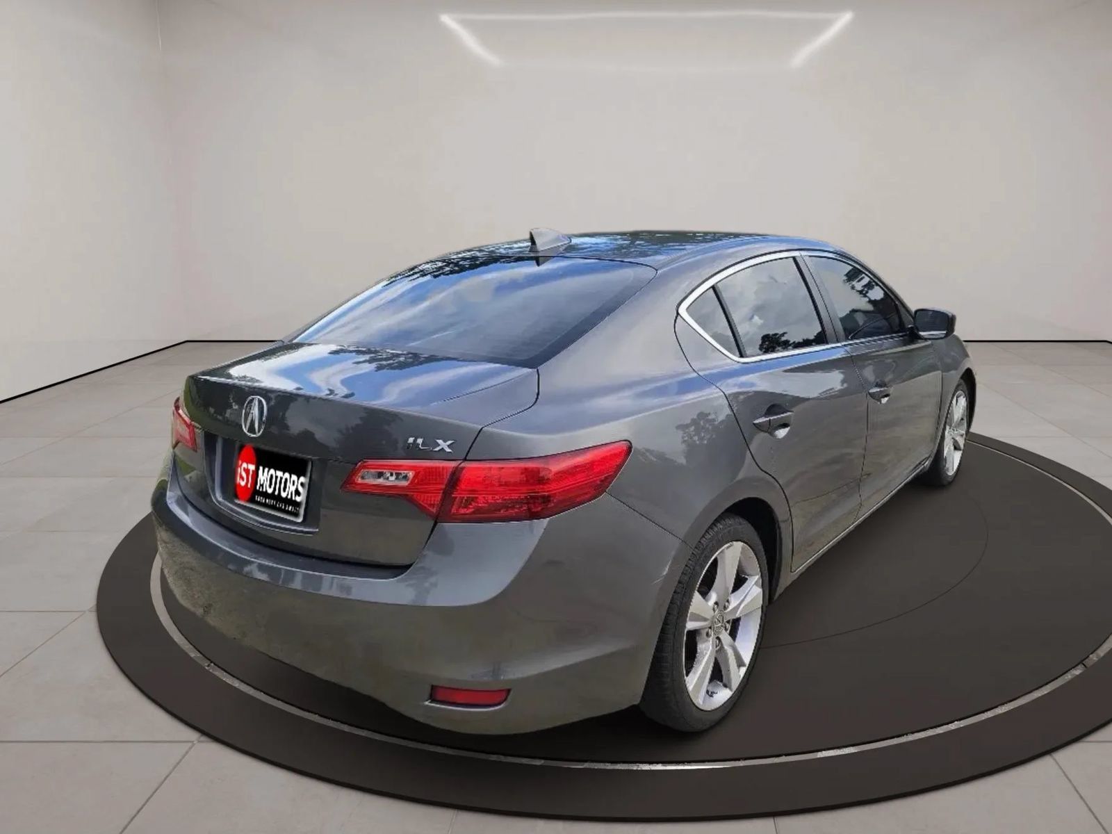 Used 2014 Acura ILX w/ Technology Package FWD image 4