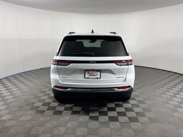 Used 2024 Jeep Grand Cherokee Limited AWD/4WD image 6