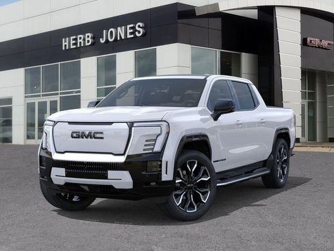 New 2025 GMC Sierra EV Denali image 6