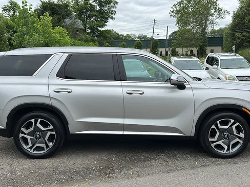 Used 2025 Hyundai Palisade SEL image 2