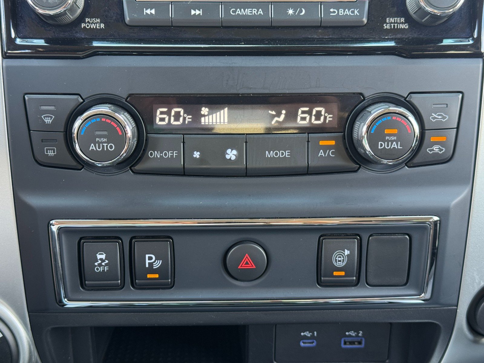 Used 2021 Nissan Titan SV w/ SV Convenience Package AWD/4WD image 27