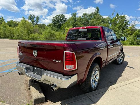 Used 2017 RAM 1500 Laramie AWD/4WD image 5
