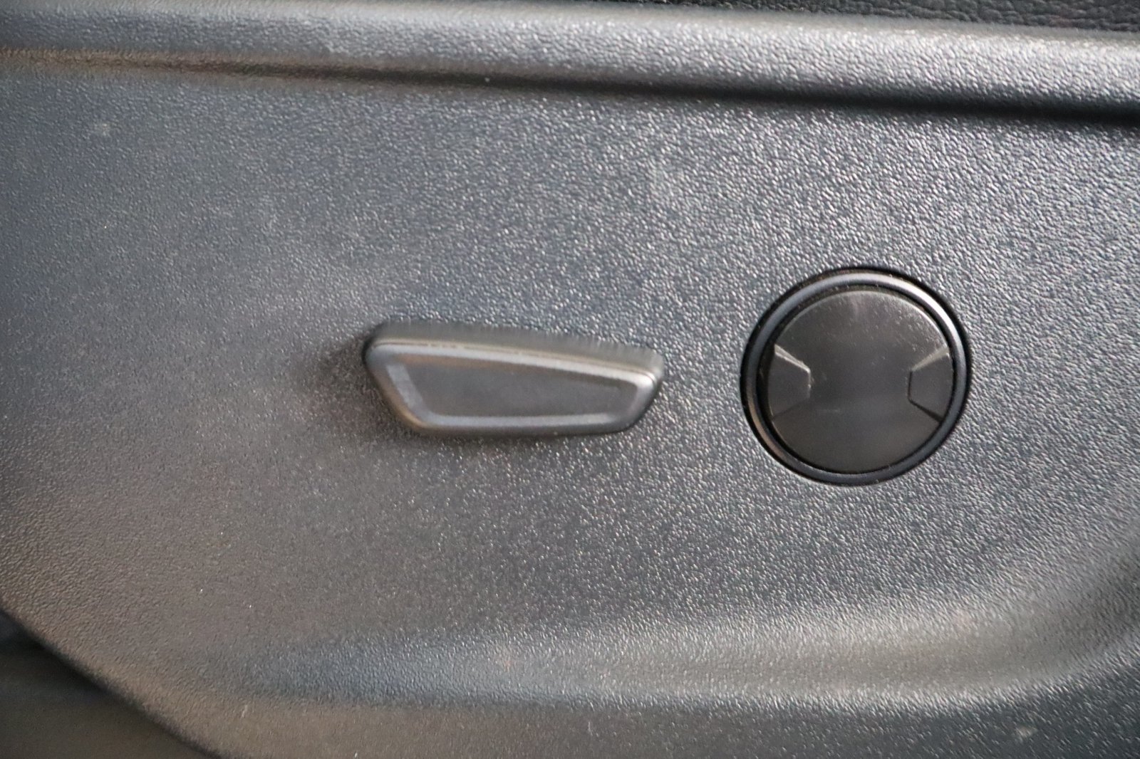 Used 2023 Ford F150 XLT w/ Equipment Group 301A Mid RWD image 23