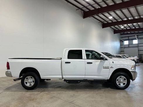 Used 2016 RAM 2500 Tradesman w/ Chrome Appearance Group AWD/4WD image 7