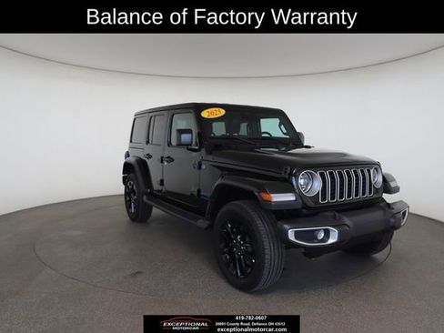 Used 2025 Jeep Wrangler Unlimited Sahara image 28