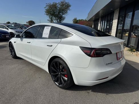 Used 2020 Tesla Model 3 Performance AWD/4WD image 9