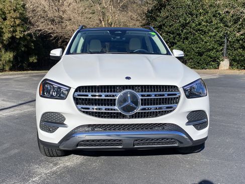 Used 2024 Mercedes-Benz GLE 350 4MATIC image 3