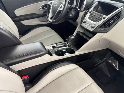 Used 2017 Chevrolet Equinox Premier w/ Enhanced Convenience Package FWD image 26