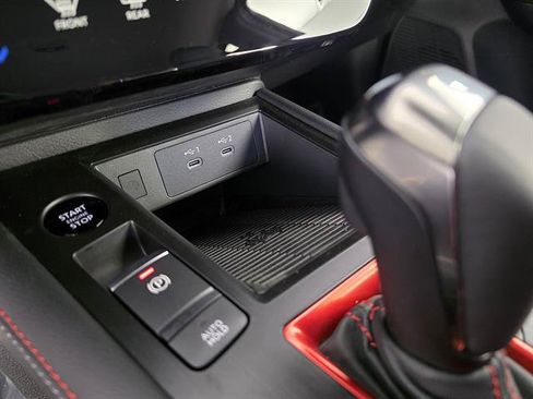 New 2026 Nissan Kicks SR AWD/4WD image 39