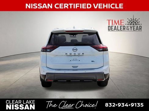 Certified 2025 Nissan Rogue SL w/ SL Premium Package FWD image 7