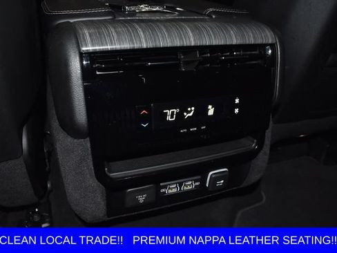 Used 2023 Jeep Wagoneer Series II AWD/4WD image 23