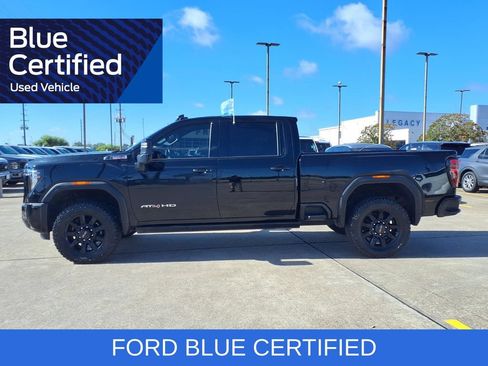 Used 2024 GMC Sierra 2500 AT4 w/ AT4 Premium Plus Package AWD/4WD image 3