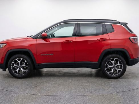 Used 2025 Jeep Compass Limited AWD/4WD image 5