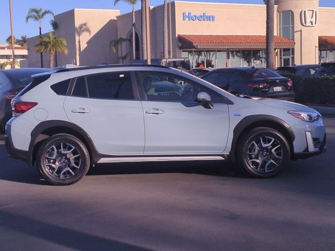 Used 2023 Subaru Crosstrek Hybrid w/ Moonroof Package w/Navigation image 5