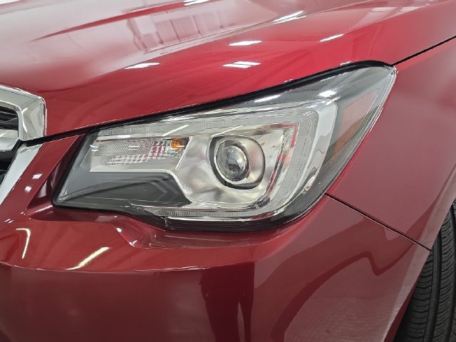 Used 2017 Subaru Forester 2.5i Touring AWD/4WD image 29