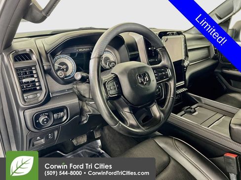 Used 2022 RAM 1500 Limited AWD/4WD image 3