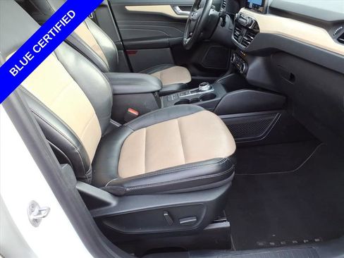 Certified 2022 Ford Escape Titanium w/ Titanium Elite Package AWD/4WD image 9
