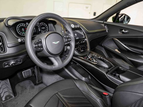Used 2024 Aston Martin DBX 707 image 3