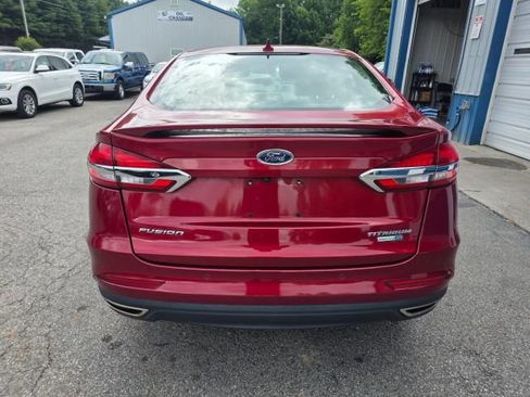 Used 2019 Ford Fusion Titanium AWD/4WD image 6