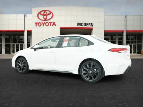 New 2026 Toyota Corolla SE image 12