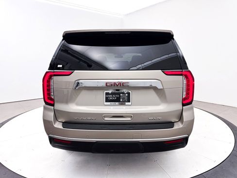 Used 2022 GMC Yukon SLT w/ SLT Premium Package image 18