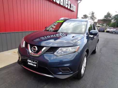 Used 2015 Nissan Rogue SV w/ SV Premium Package FWD image 1