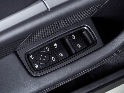 New 2026 Porsche Taycan 4S image 26