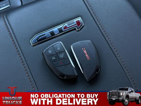 Used 2024 GMC Sierra 2500 AT4 w/ AT4 Preferred Package AWD/4WD image 36
