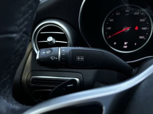 Used 2019 Mercedes-Benz C 300 Sedan image 27