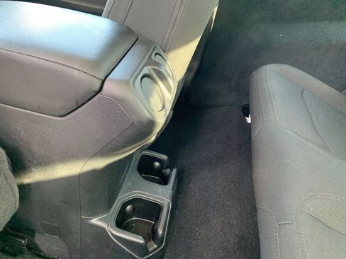 Used 2022 Jeep Wrangler Sport AWD/4WD image 15