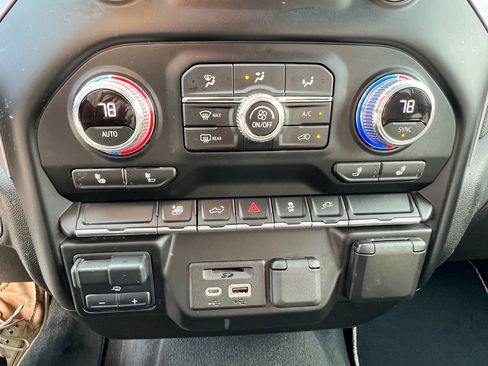 Used 2022 GMC Sierra 2500 SLE w/ SLE Convenience Package image 28