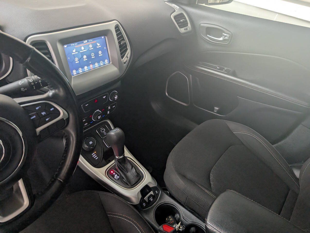 Used 2021 Jeep Compass Sport AWD/4WD image 12