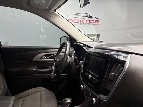 Used 2019 Chevrolet Traverse LT image 46