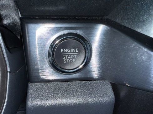 Used 2025 Ford F350 Lariat w/ FX4 Off-Road Package image 19