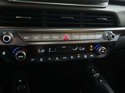 Used 2022 Kia Telluride SX image 24