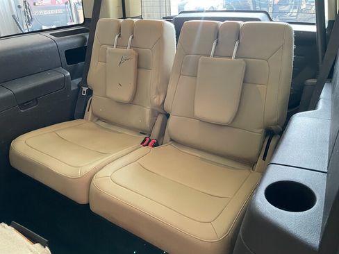 Used 2014 Ford Flex SEL w/ Equipment Group 202A AWD/4WD image 16