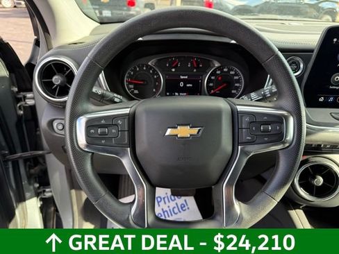Used 2025 Chevrolet Blazer LT FWD image 44