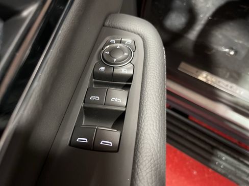 New 2026 GMC Yukon XL Denali w/ Sun & Power Step Package AWD/4WD image 13