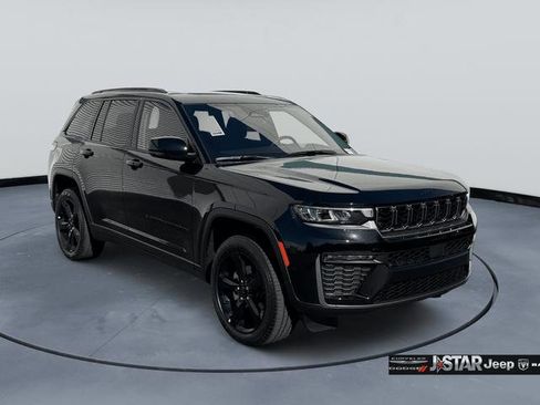 New 2026 Jeep Grand Cherokee Limited w/ Limited Altitude Package AWD/4WD image 3