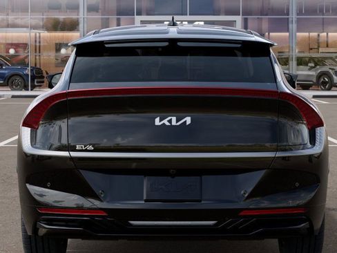 New 2025 Kia EV6 Light w/ Light LR Technology Package AWD/4WD image 13