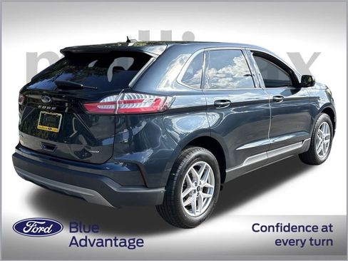 Certified 2024 Ford Edge SEL w/ Convenience Package image 4